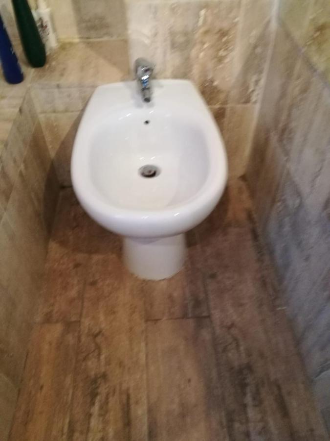 Acomodação com café da manhã  Arvali Townhouse *